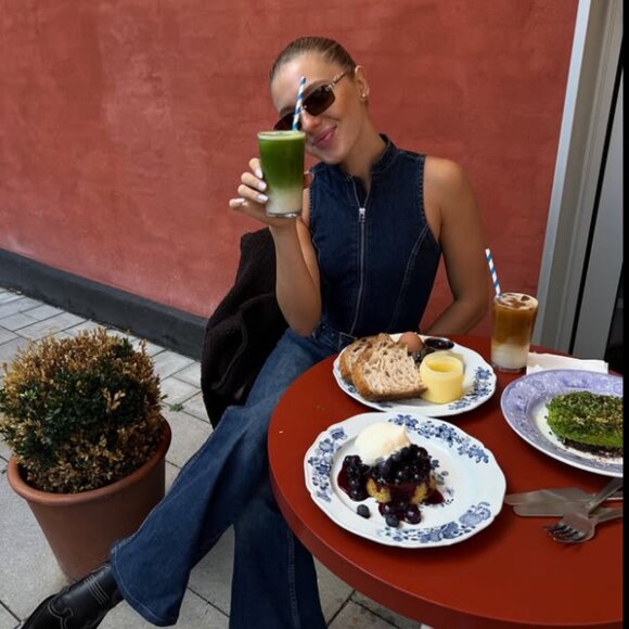 Meet your Posher, Anna - Picture 1 of 1